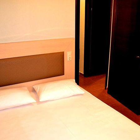 Αmalia Lux Villas Vrasná Extérieur photo