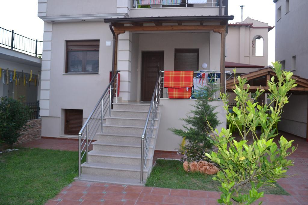 Αmalia Lux Villas Vrasná Extérieur photo