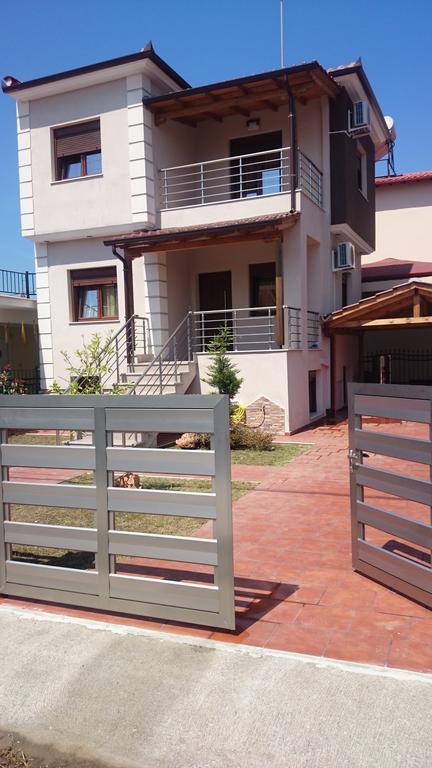 Αmalia Lux Villas Vrasná Extérieur photo