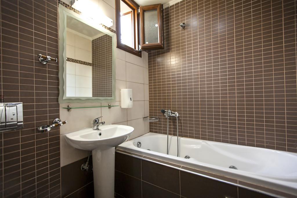 Αmalia Lux Villas Vrasná Extérieur photo