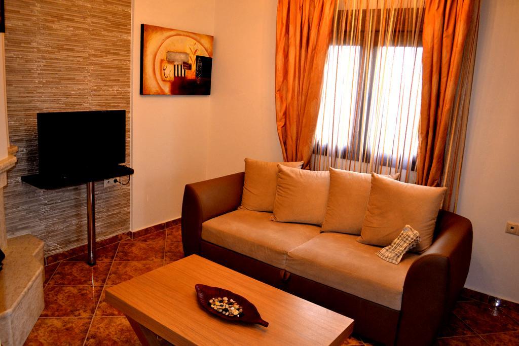 Αmalia Lux Villas Vrasná Extérieur photo